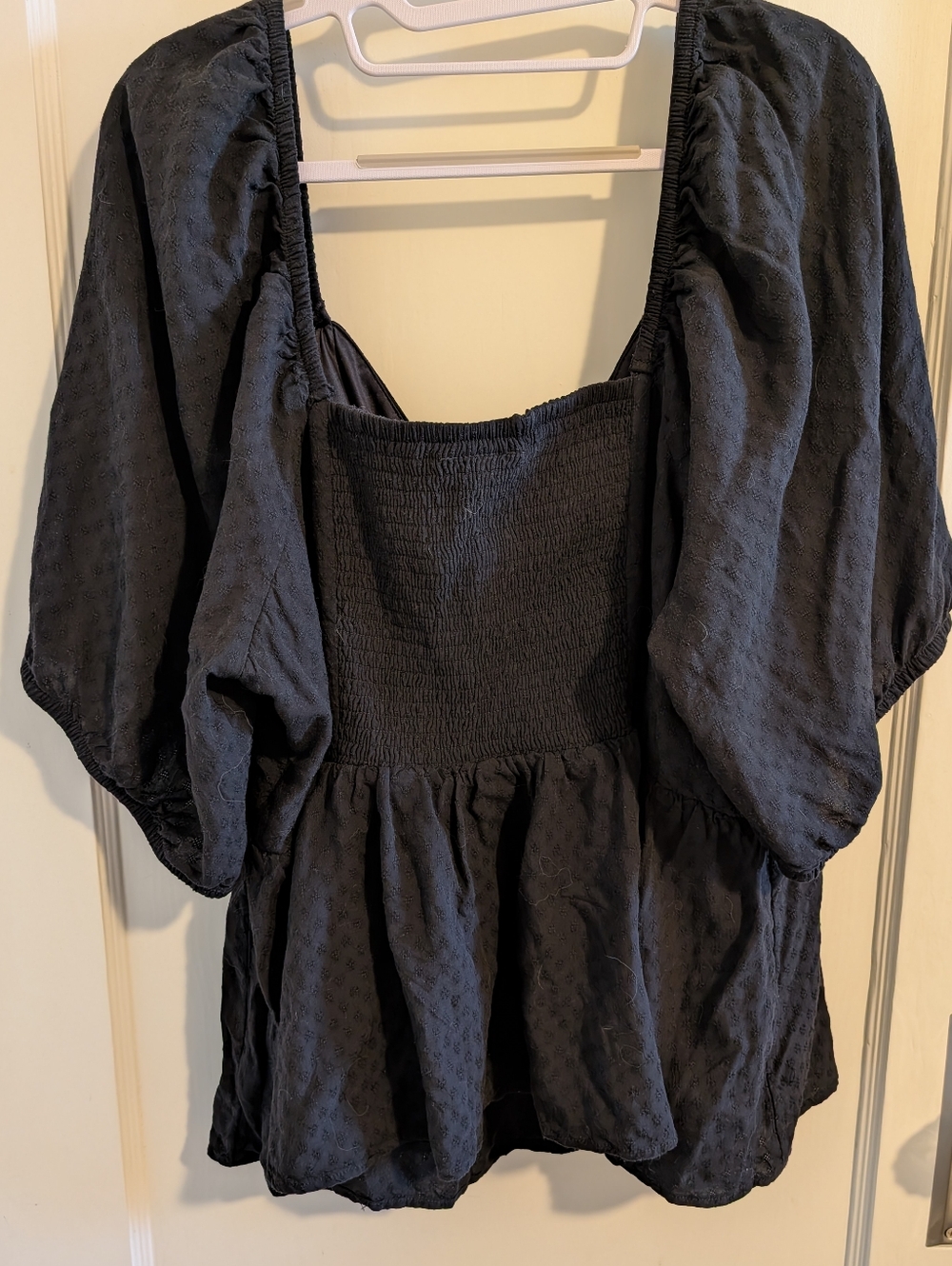 torrid Black Textured Puff Sleeve Peplum Sweetheart Blouse - Picture 7 of 13